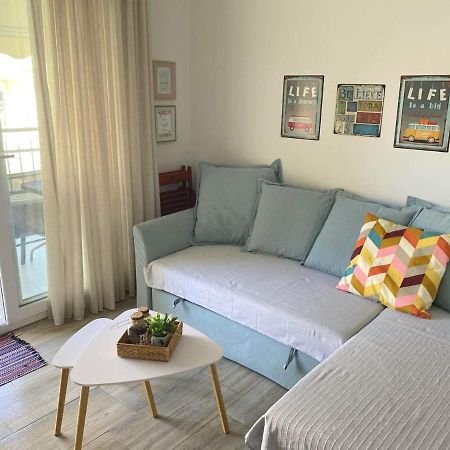 Myrsini'S Apartment Néa Péramos Eksteriør billede
